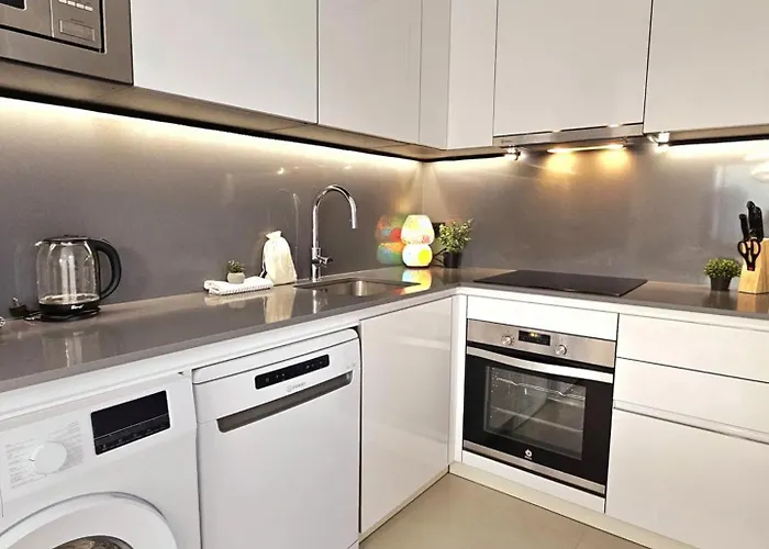 Unique For Up To 6 People At A Great Location In Apartment