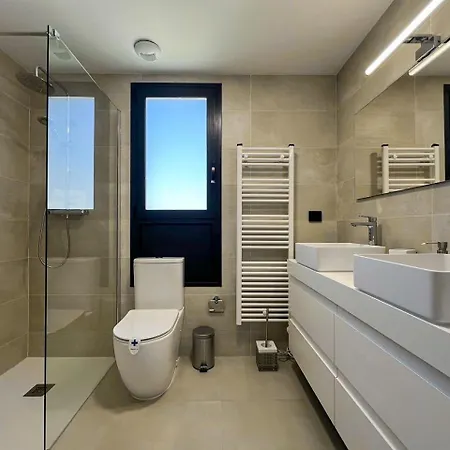 Unique For Up To 6 People At A Great Location In Lägenhet